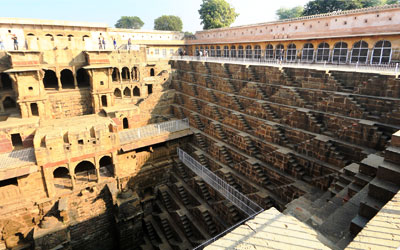 ancient most step well in rajasthan,abhaneri village visit