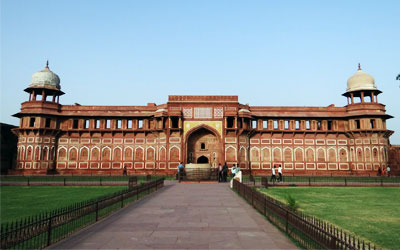 guided agra fort visit